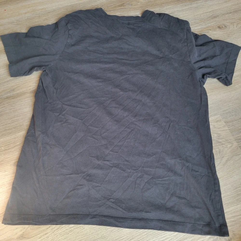 Nike Mens T-Shirt Medium Black Cotton Chenille Logo Graphic Athletic Casual Tee